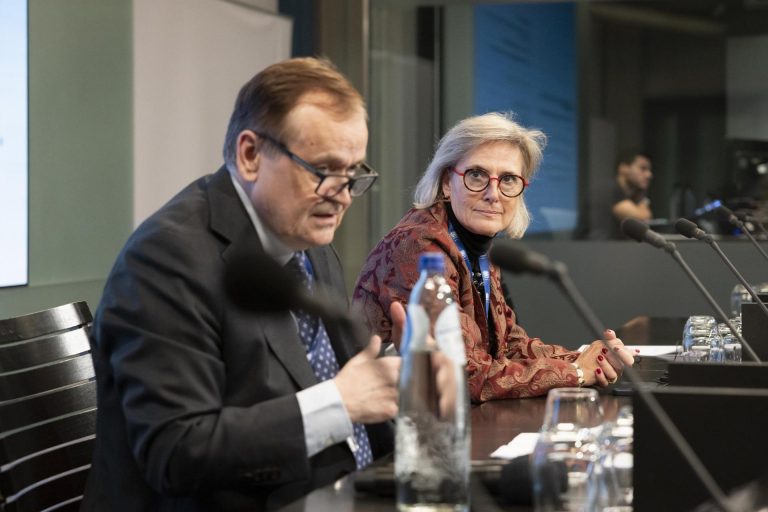 timo-pesonen-european-commission-and-simonetta-cheli-esa_54171912859_o